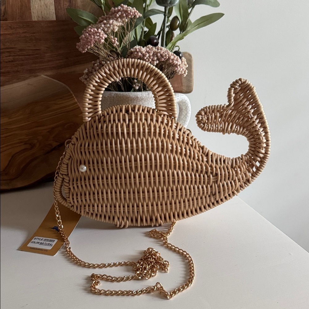 Tommy Bahama TikTok Viral Wicker Whale Purse - Used Once